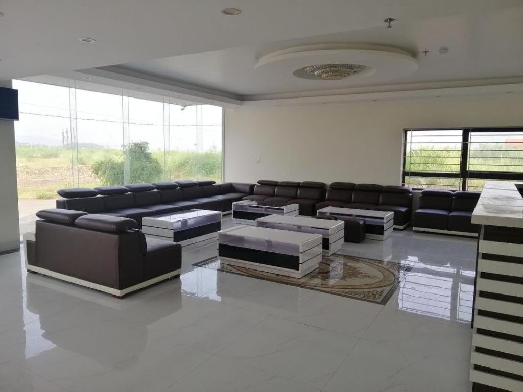 Viet House Ha Long Hotel Buitenkant foto
